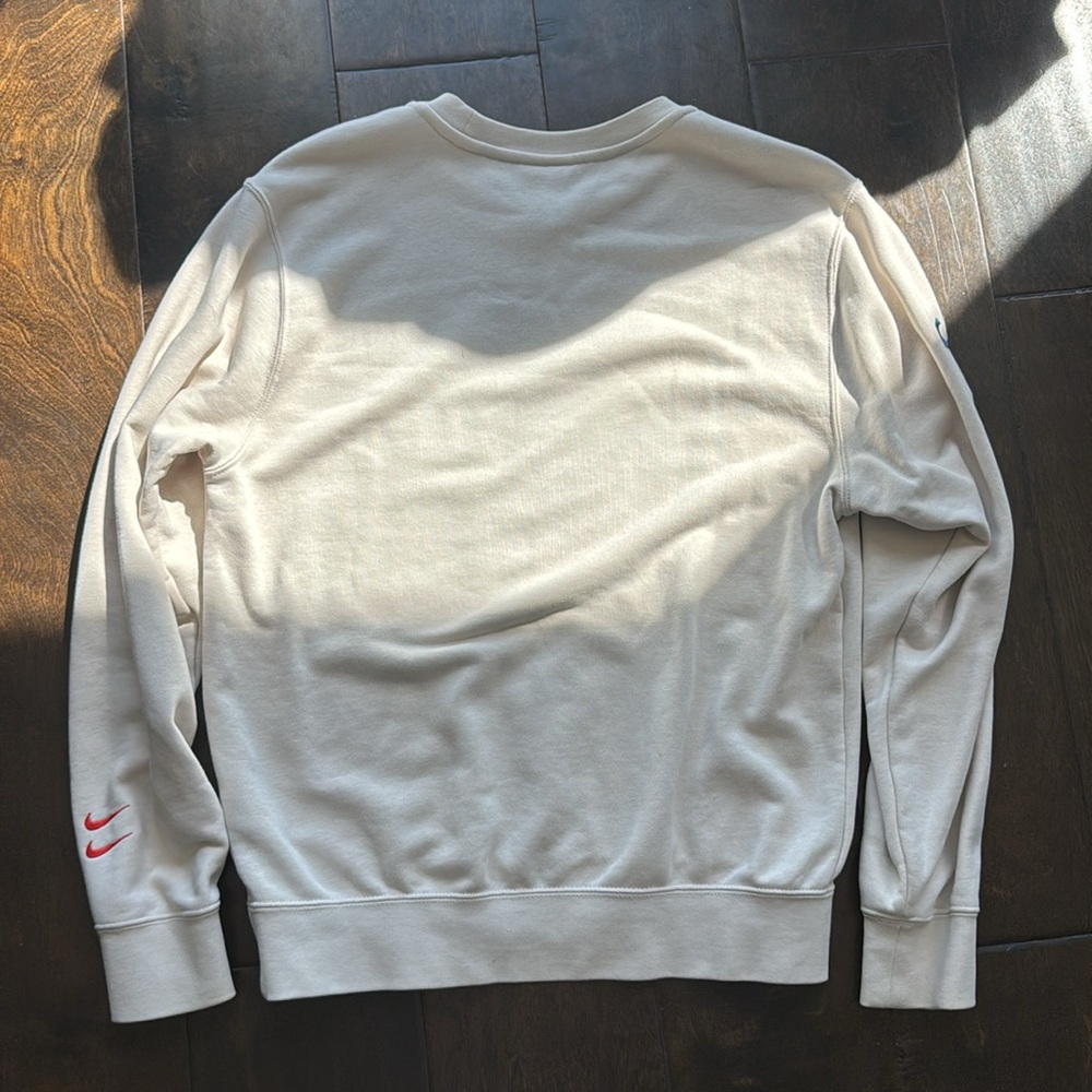Nike Sweater - Picture 2 of 7